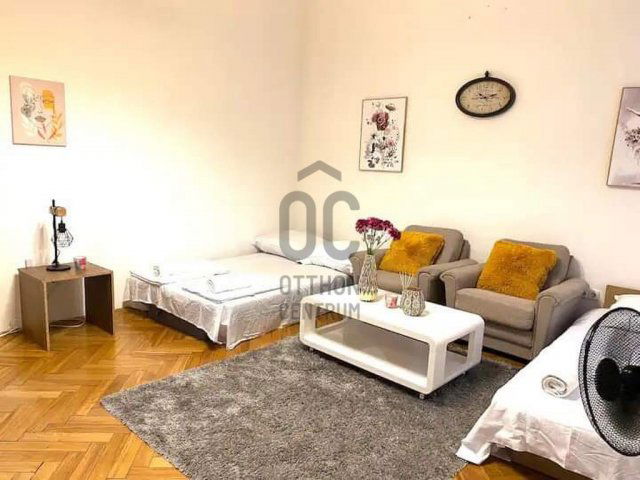 Eladó téglalakás, Budapesten, VI. kerületben 90 M Ft, 2 szobás