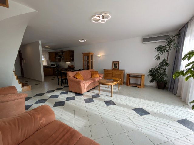 Eladó családi ház, Debrecenben 154.9 M Ft, 4 szobás