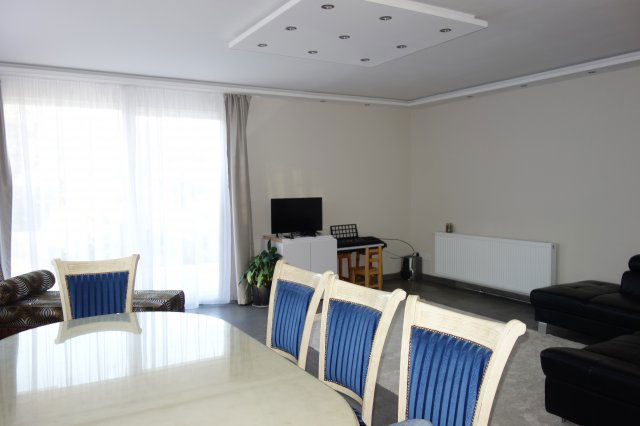 Eladó nyaraló, Isaszegen 59.9 M Ft, 4 szobás