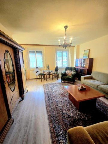 Kiadó téglalakás, albérlet, Pécsett 210 E Ft / hó, 2 szobás