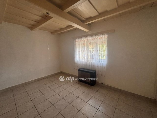 Eladó családi ház, Hajdúböszörményen 39.9 M Ft, 3+1 szobás