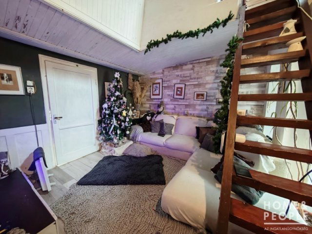 Eladó családi ház, Szegeden 68.99 M Ft, 3+2 szobás