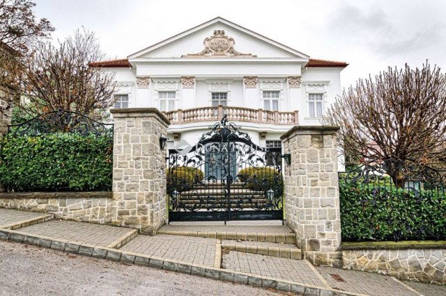 Eladó családi ház, Budapesten, II. kerületben 1752.6 M Ft