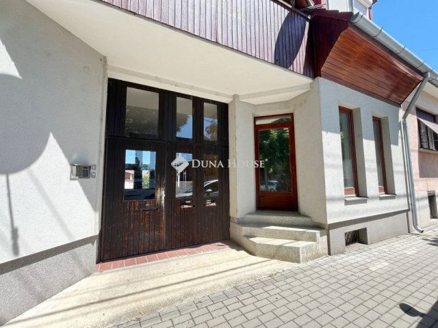 Eladó iroda, Szombathelyen, Sas utcában 23 M Ft