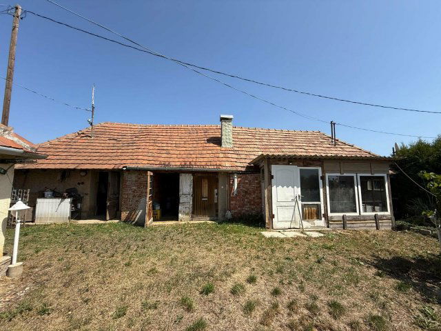 Eladó nyaraló, Sótonyon 3.5 M Ft, 2 szobás