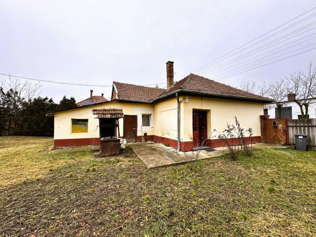 Eladó családi ház, Sarkadon 8.5 M Ft, 2 szobás