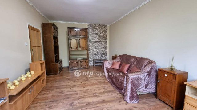 Eladó téglalakás, Hajdúszoboszlón 48.5 M Ft, 1+2 szobás