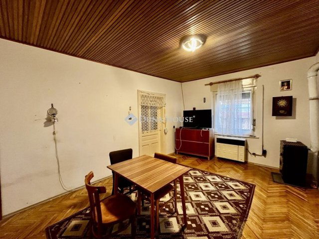 Eladó családi ház, Mecseknádasdon 28 M Ft, 3 szobás