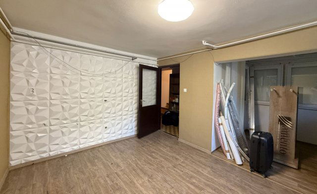 Kiadó üzlethelyiség, Debrecenben 135 E Ft / hó