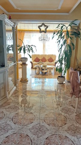 Eladó családi ház, Budapesten, XV. kerületben 253 M Ft, 5 szobás