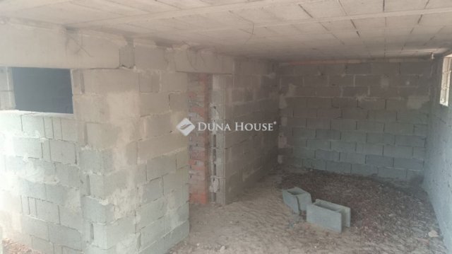 Eladó családi ház, Tápiószentmártonon 14.8 M Ft, 4 szobás