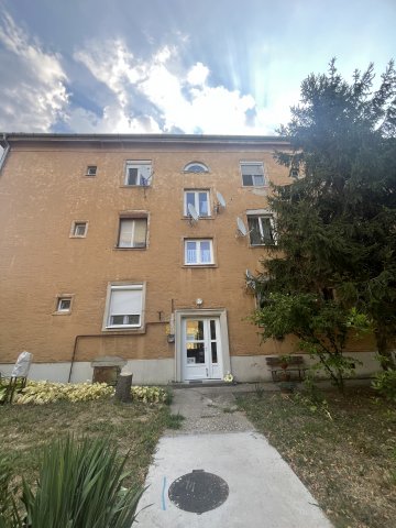 Eladó téglalakás, Kővágószőlősön 29.9 M Ft, 2 szobás
