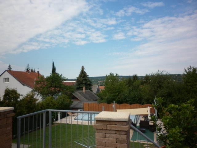 Eladó családi ház, Hévízen 299 M Ft, 5 szobás