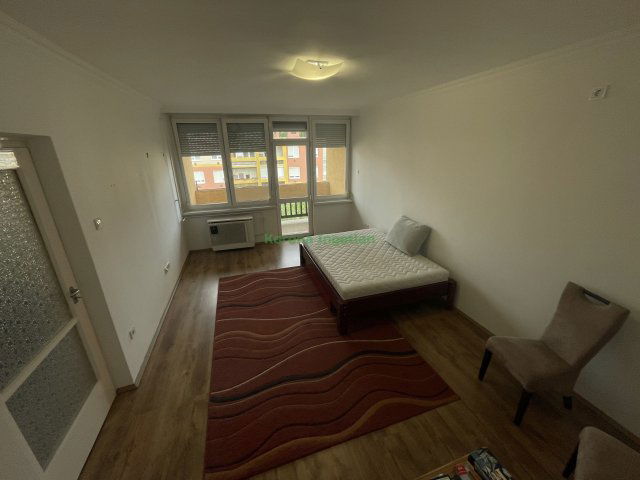 Eladó téglalakás, Nyíregyházán, Kert utcában 33.5 M Ft