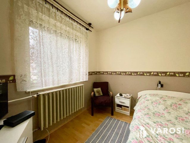 Eladó családi ház, Enyingen 37 M Ft, 3+1 szobás