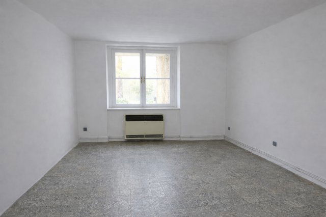 Eladó téglalakás, Szombathelyen 32.49 M Ft, 3 szobás