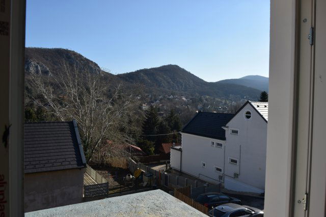 Eladó ikerház, Csobánkán 84.5 M Ft, 5 szobás