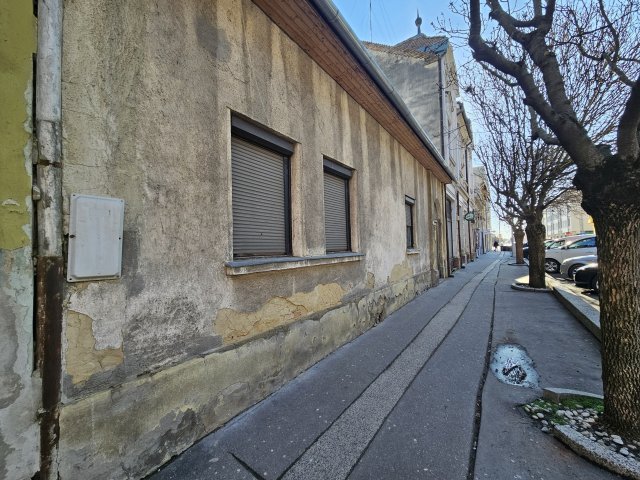 Eladó családi ház, Pápán 75 M Ft / költözzbe.hu