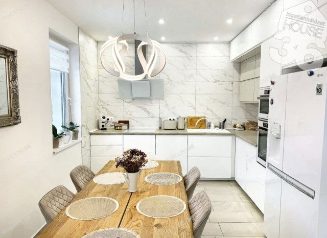 Eladó családi ház, Kecskeméten 136 M Ft, 4 szobás