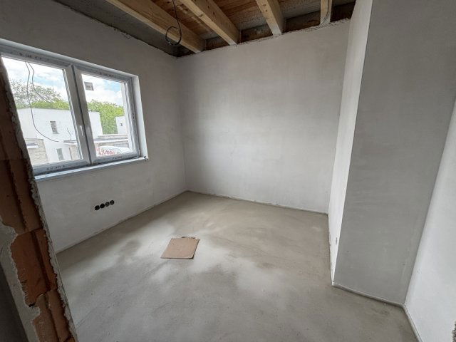 Eladó családi ház, Győrött 122 M Ft, 4 szobás
