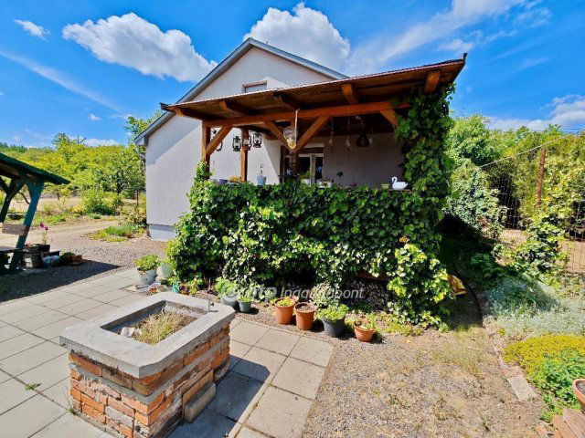 Eladó családi ház, Nyíregyházán 56 M Ft, 2 szobás