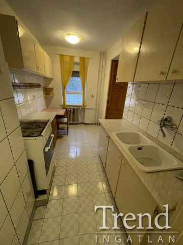 Eladó téglalakás, Dunaújvárosban 36.9 M Ft, 3 szobás