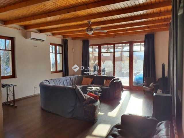 Eladó családi ház, Nagykovácsiban 225 M Ft, 5 szobás