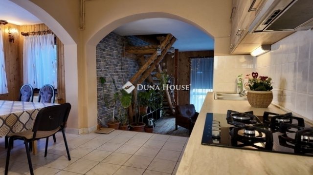 Eladó családi ház, Budapesten, XVIII. kerületben 154.9 M Ft