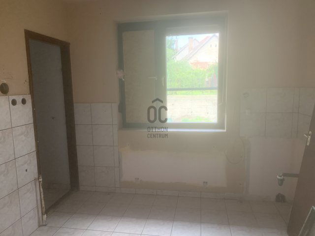 Eladó családi ház, Ercsiben 49 M Ft, 3 szobás