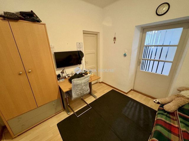 Eladó téglalakás, Budapesten, XIX. kerületben, Karton utcában