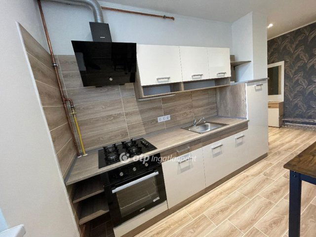 Eladó téglalakás, Debrecenben 62.9 M Ft, 2 szobás