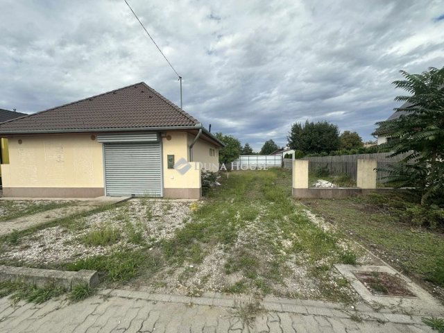 Eladó családi ház, Hernádon 52.9 M Ft, 2 szobás