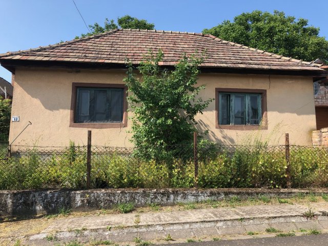 Eladó családi ház, Mátraszőlősön 16 M Ft, 2 szobás