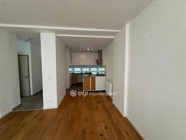 Eladó téglalakás, Budapesten, II. kerületben 96.5 M Ft, 2 szobás