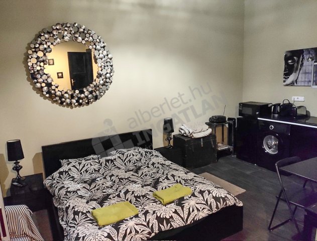 Kiadó téglalakás, albérlet, VI. kerületben, Zichy Jenő utcában