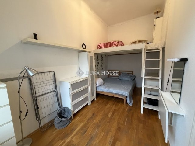 Eladó téglalakás, Budapesten, VII. kerületben 69.9 M Ft