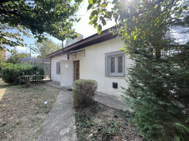 Eladó családi ház, Budapesten, XVII. kerületben 50 M Ft