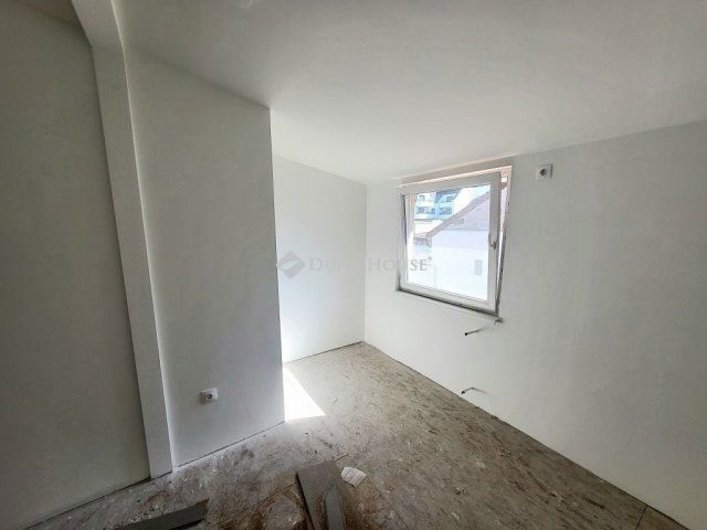 Eladó téglalakás, Budapesten, IV. kerületben 77.5 M Ft, 4 szobás