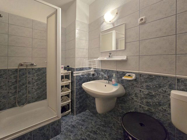 Eladó családi ház, Keszthelyen 98 M Ft, 6 szobás
