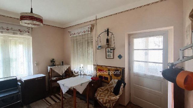 Eladó családi ház, Recsken 26 M Ft, 3 szobás