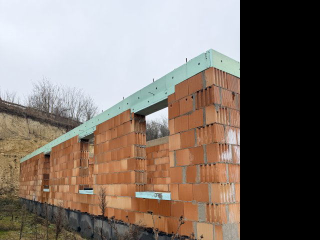 Eladó családi ház, Csabdiban 43 M Ft, 4 szobás