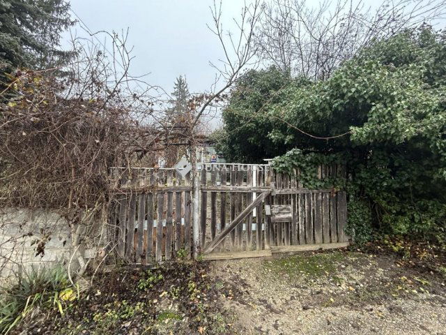 Eladó nyaraló, Tatabányán, Barlang sétányon 22.5 M Ft