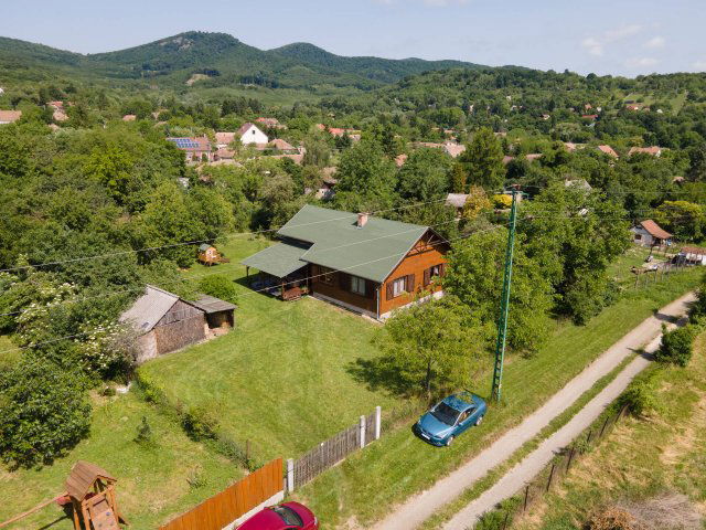 Eladó családi ház, Diósjenőn 54.9 M Ft, 1+3 szobás