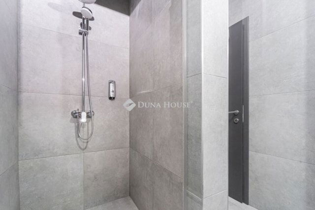 Eladó téglalakás, Budapesten, VI. kerületben 229 M Ft, 6 szobás