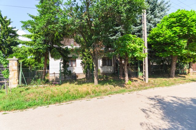 Eladó családi ház, Gödön 90 M Ft, 5 szobás