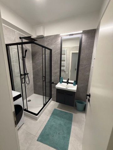 Kiadó téglalakás, albérlet, III. kerületben, Folyamőr utcában