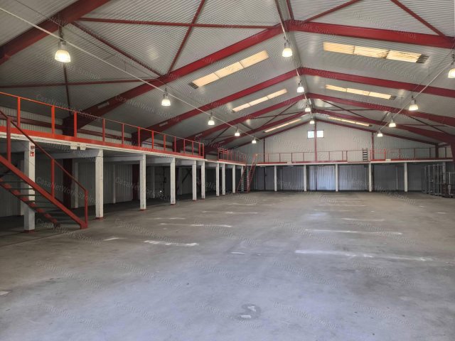 Kiadó ipari ingatlan, Szolnokon 1615 E Ft / hó, 15 szobás