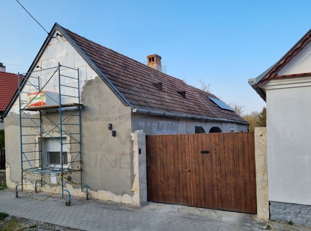 Eladó családi ház, Répcevisen 38.5 M Ft, 2 szobás