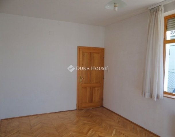 Eladó családi ház, Budapesten, XVIII. kerületben 170 M Ft