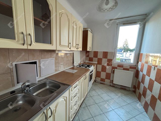 Kiadó téglalakás, albérlet, Győrött 180 E Ft / hó, 2 szobás